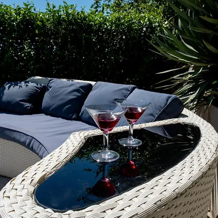 House App Grace With Pool And View In Klis