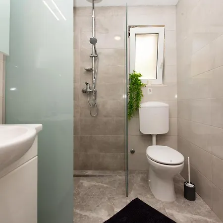 House App Grace With Pool And View In Apartment *