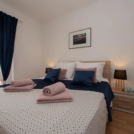 House App Grace With Pool And View In Appartamento